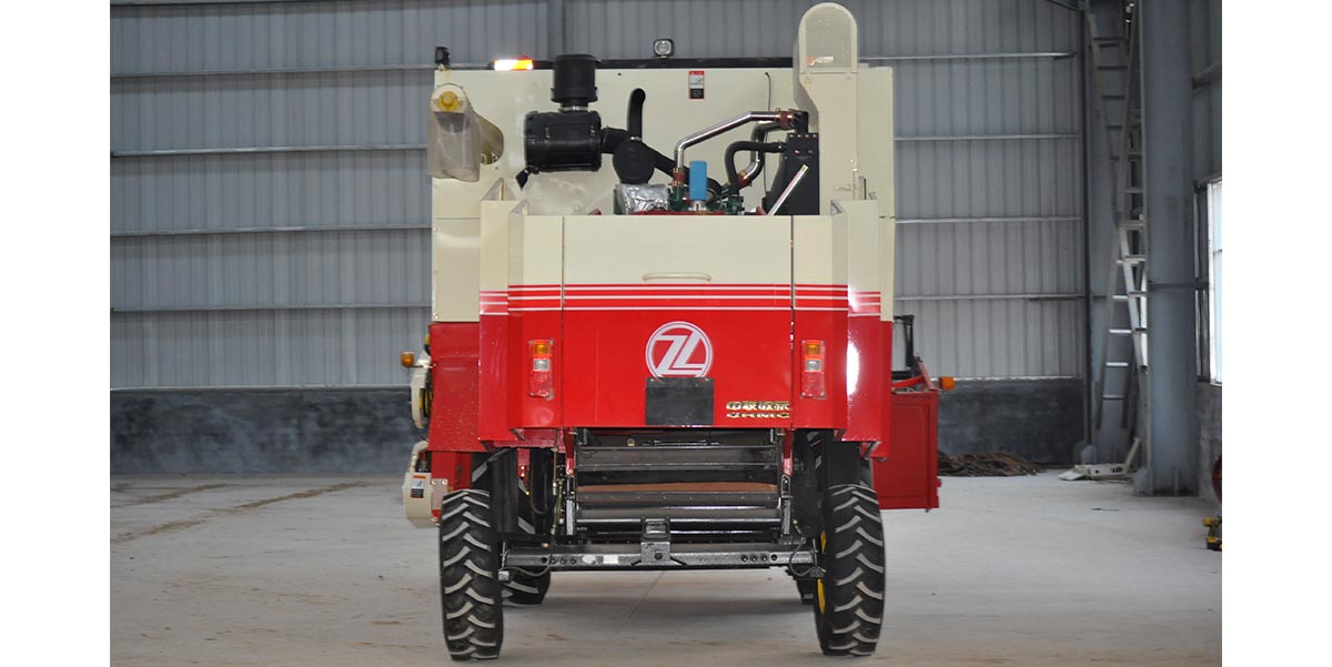中聯收獲新疆4LZ-8A 自走輪式谷物聯合收割機