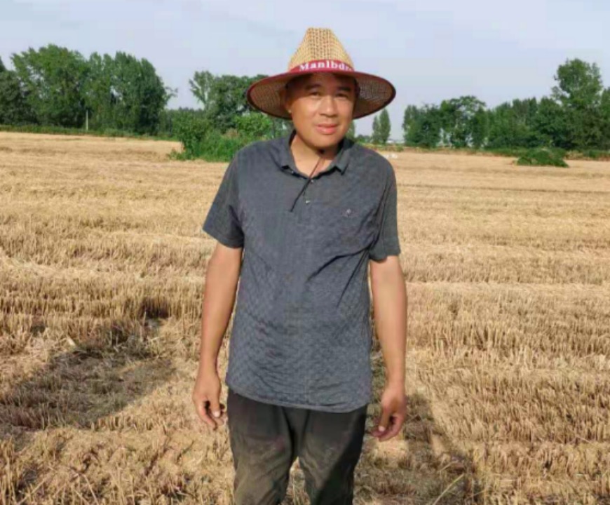 放棄萬元月薪回農村創業——購買鄭州中聯花生機
人